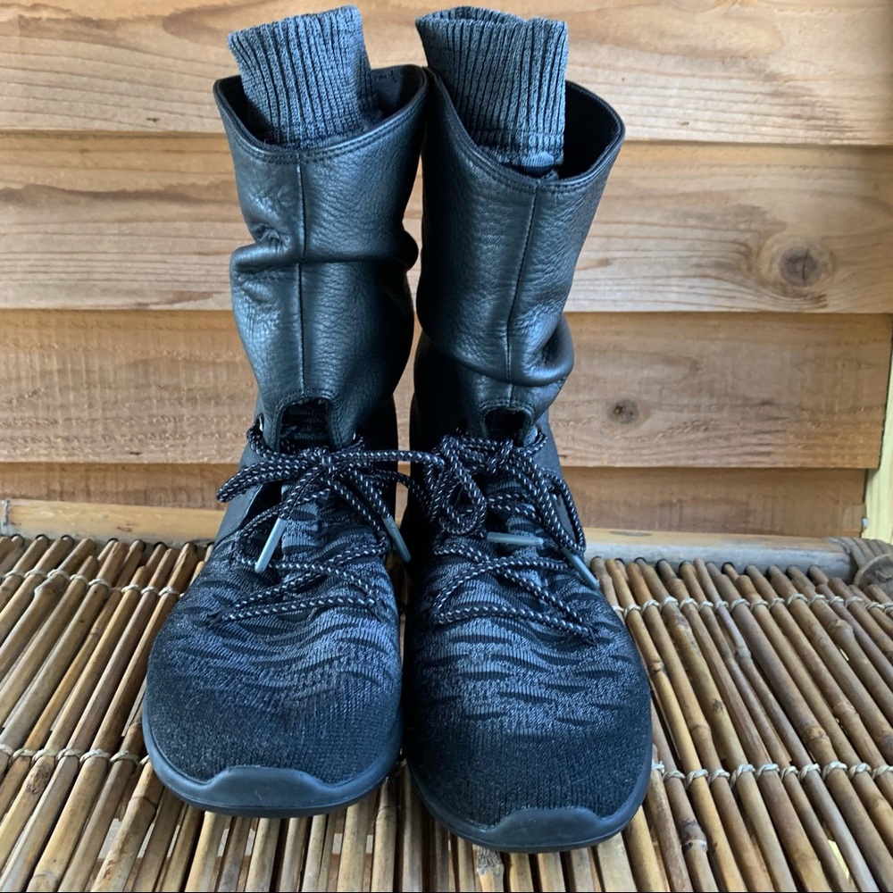 Nike Roshe Two Hi Flyknit Leather Boots - Picture 8 of 15